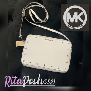 🛍New white Micheal Kors stud crossbody